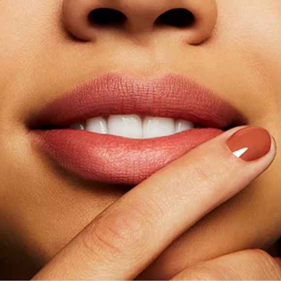 Mac Cosmetics Powder Kiss Lipstick in Teddy 2.0 New - Picture 2 of 7